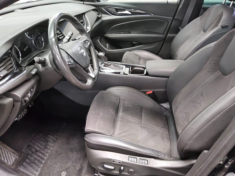 Opel Insignia ST 2.0 CDTI automatik Ultimate • ACC • AHK — 8
