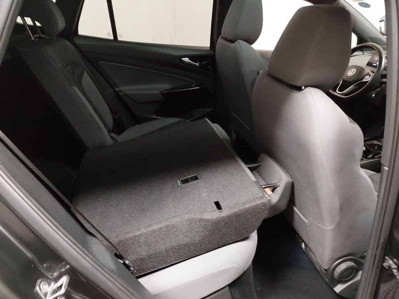 Volkswagen ID.4 Pro Performance • ACC • 360° kamera — 12