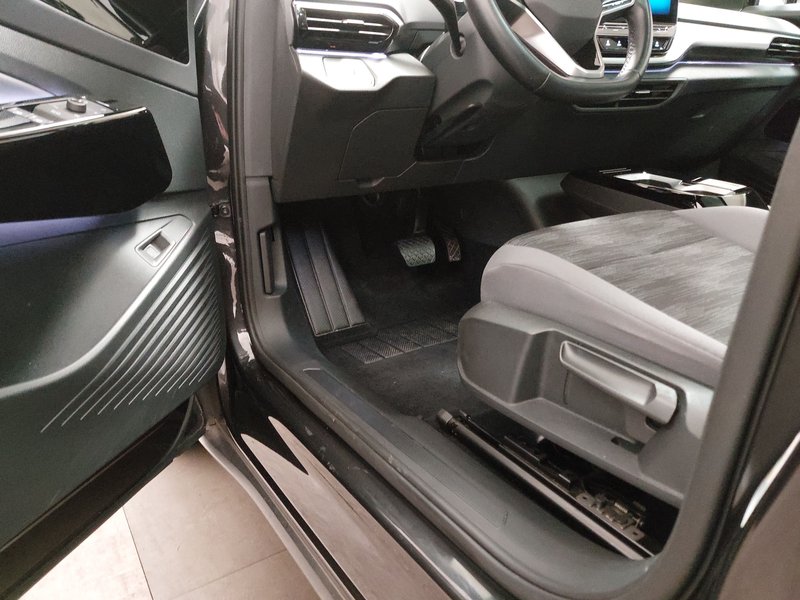 Volkswagen ID.4 Pro Performance • ACC • 360° kamera — 7