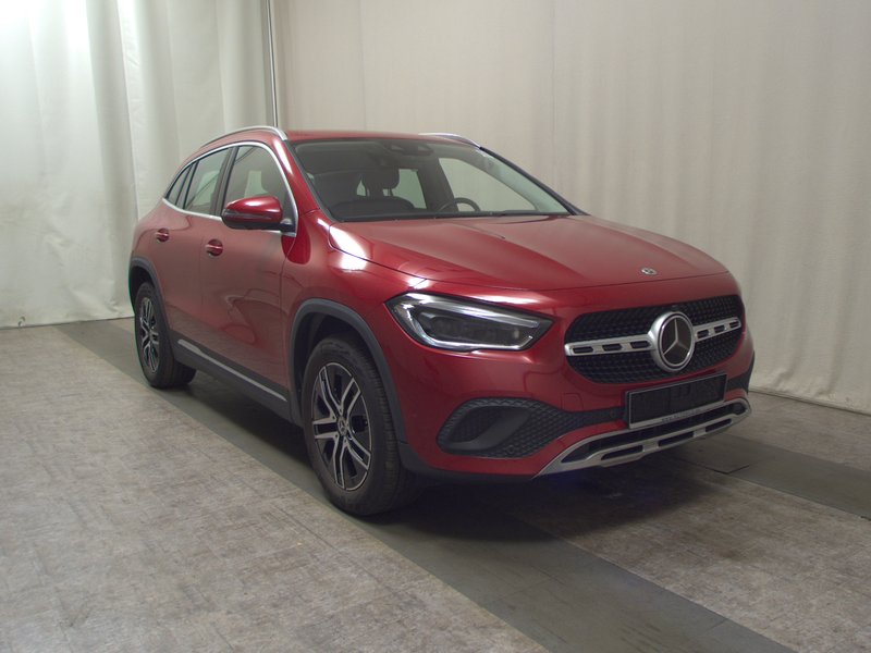 Mercedes-Benz GLA 220 d automatik Progressive • AHK • 360° kamera — 3