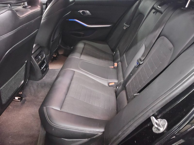 BMW 320i A Touring automatik Sport Line • ACC • LED — 13
