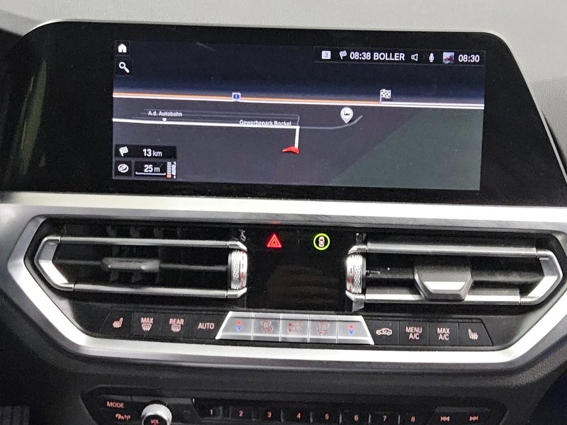 BMW 320i A Touring automatik Sport Line • ACC • LED — 7