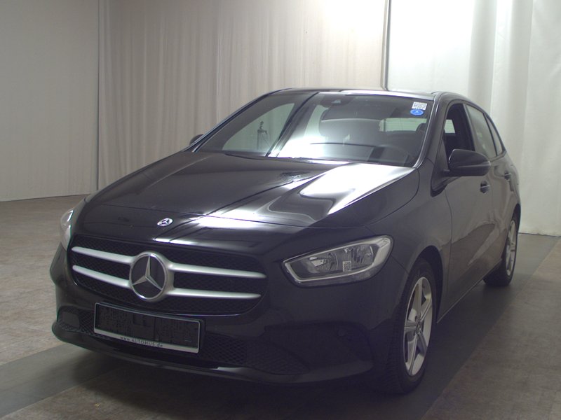 Mercedes-Benz B 250 e automatik • AHK • panorama — 2