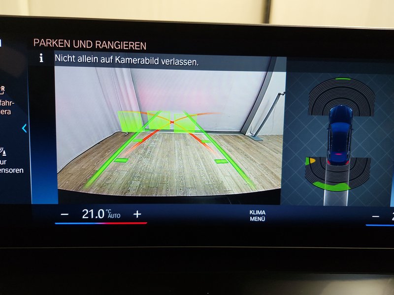 BMW i4 Gran Coupé eDrive35 • električna peta vrata • Full LED — 15