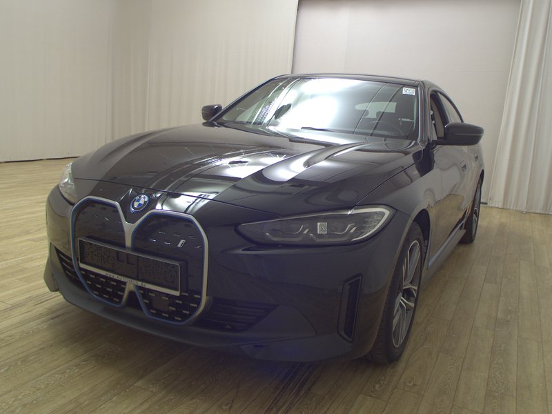 BMW i4 Gran Coupé eDrive35 • električna peta vrata • Full LED — 2