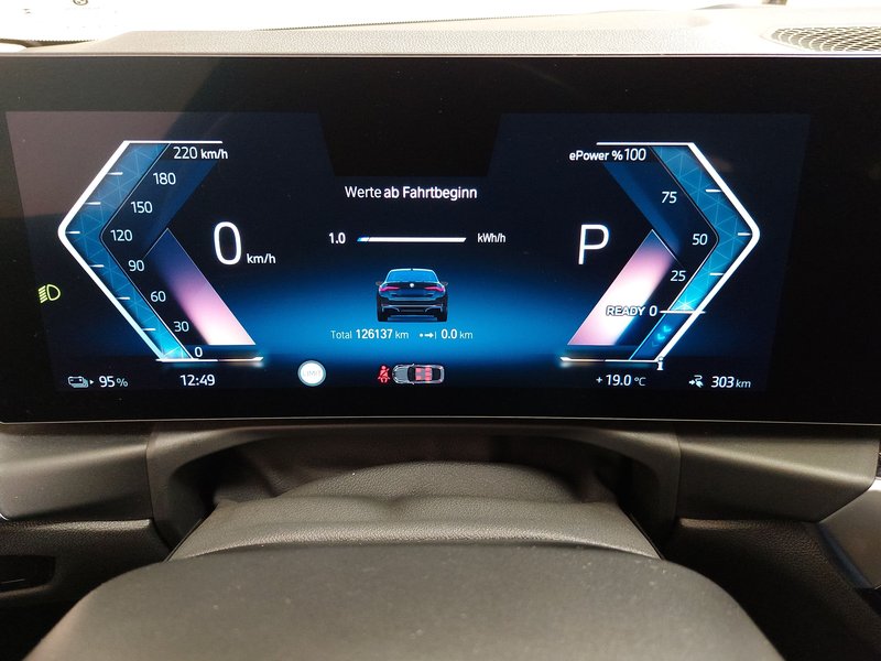 BMW i4 Gran Coupé eDrive35 • električna peta vrata • Full LED — 23