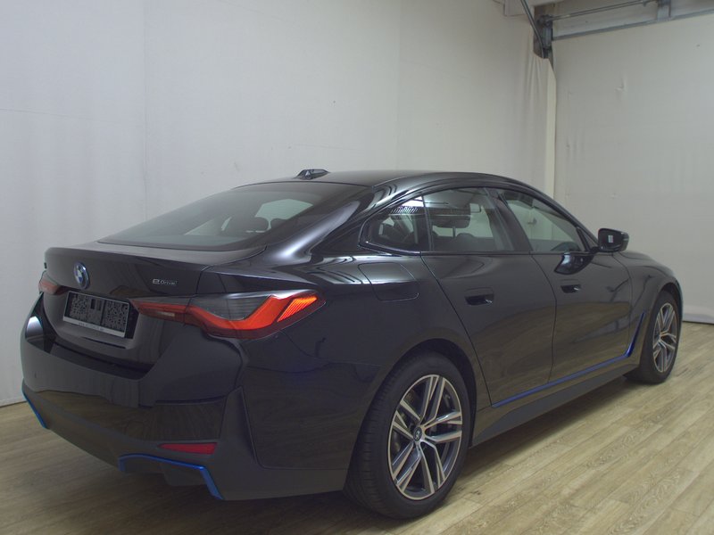 BMW i4 Gran Coupé eDrive35 • električna peta vrata • Full LED — 4