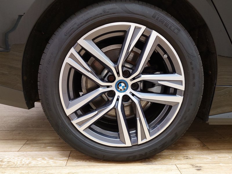 BMW i4 Gran Coupé eDrive35 • električna peta vrata • Full LED — 8