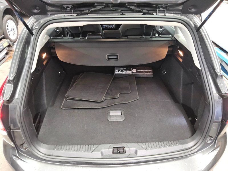 Ford Focus Turnier 1.5 EcoBlue automatik Titanium • ACC • LED — 11