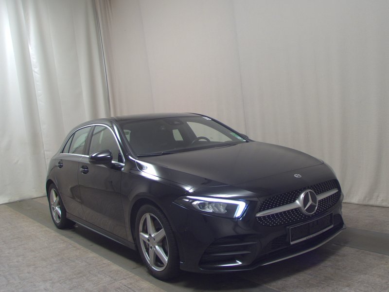 Mercedes-Benz A 220 d automatik AMG Line • ACC • digitalni instrumenti — 3