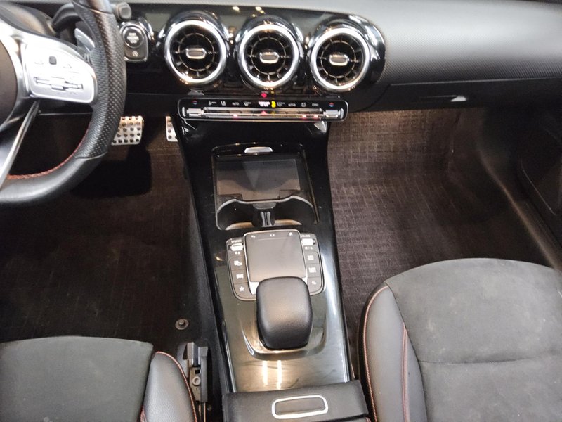Mercedes-Benz A 220 d automatik AMG Line • ACC • digitalni instrumenti — 6