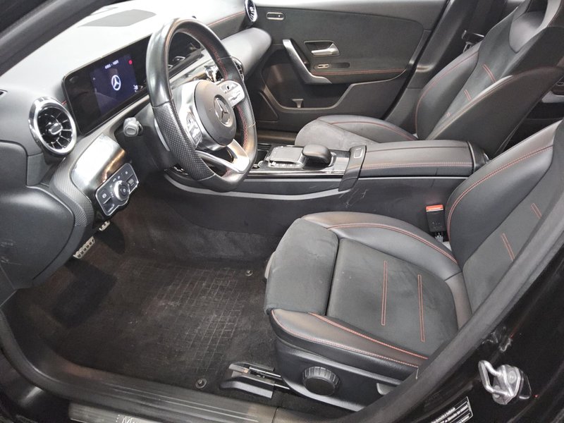 Mercedes-Benz A 220 d automatik AMG Line • ACC • digitalni instrumenti — 9