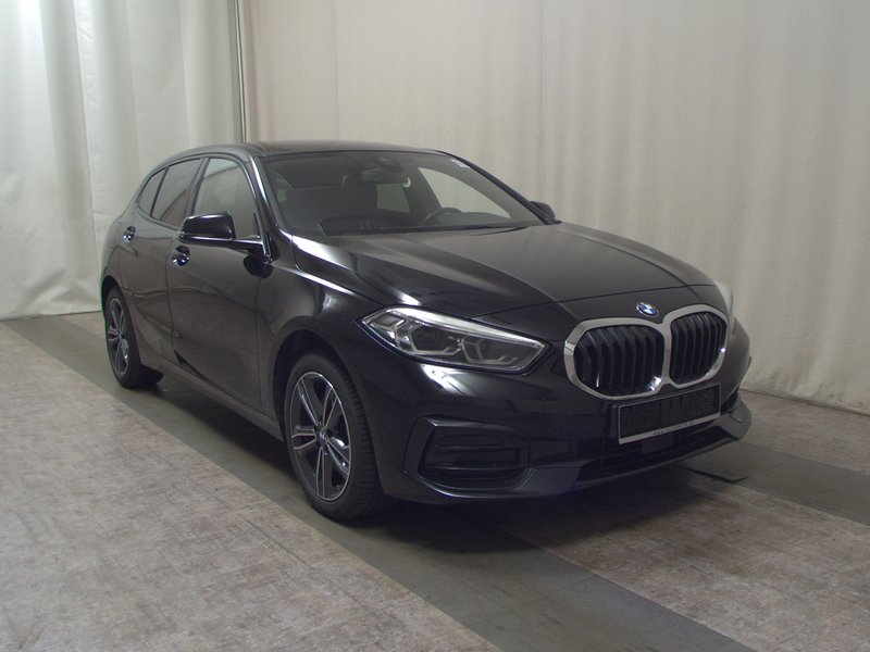 BMW 118i Sport Line automatik • LED • AHK — 3