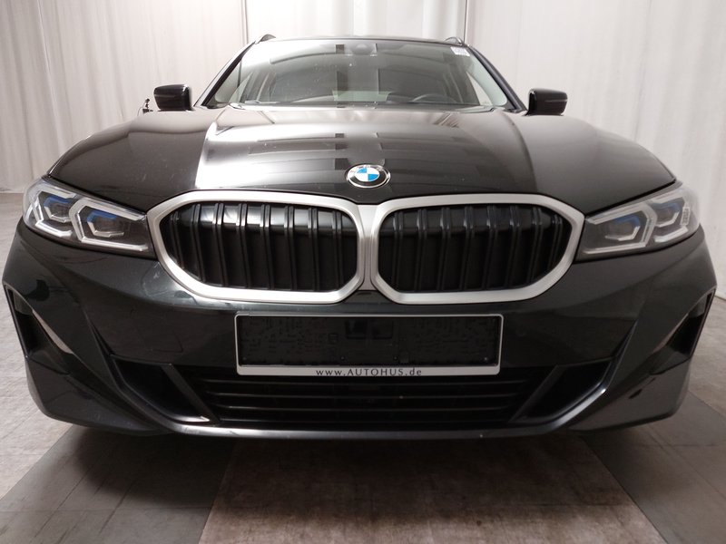 BMW 318i Touring automatik • HUD • LED — 10