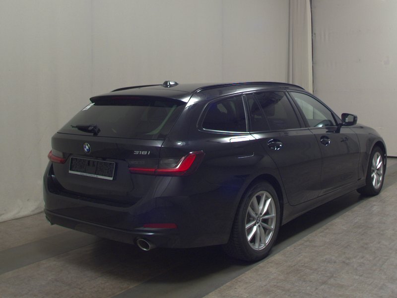 BMW 318i Touring automatik • HUD • LED — 4