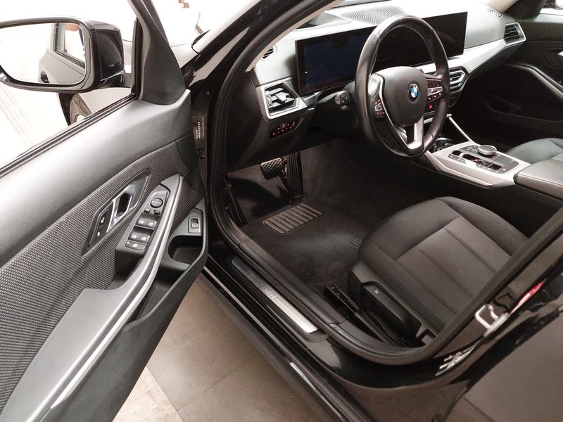 BMW 318i Touring automatik • HUD • LED — 5