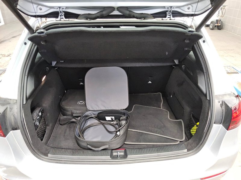 Mercedes-Benz B 250 e automatik Progressive • panorama • koža — 13