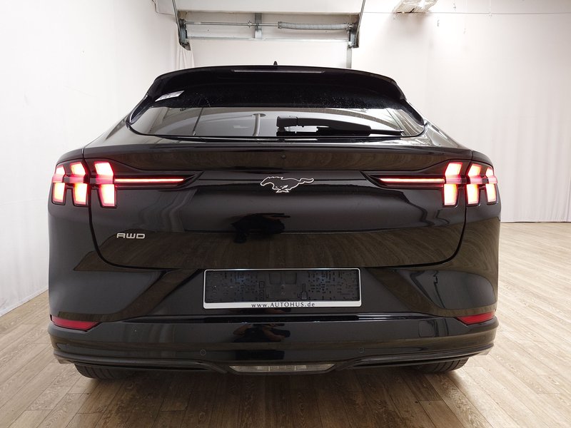 Ford Mustang Mach-E AWD • 4x4 • panorama — 14