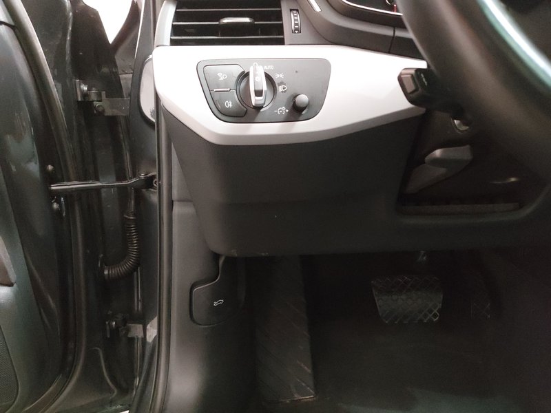 Audi A4 Avant 40 TDI automatik advanced • panorama • Full LED — 7