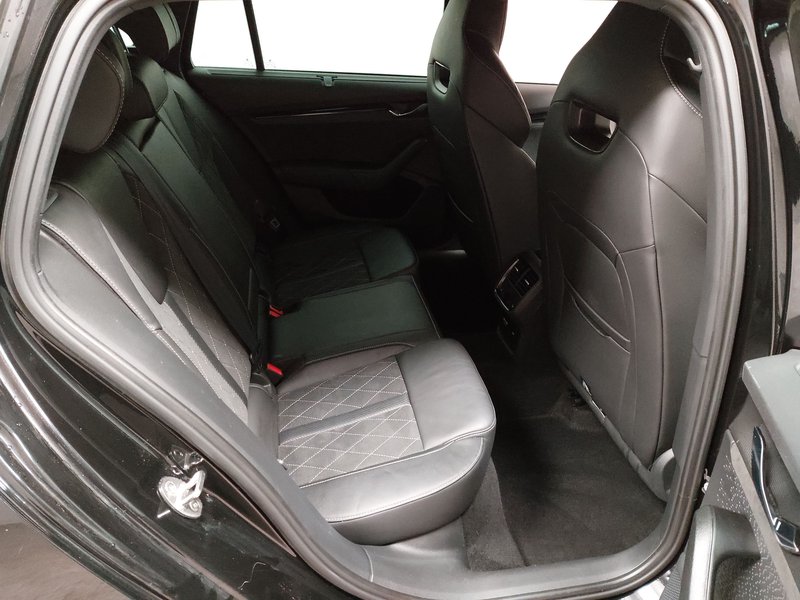 Škoda Octavia Kombi 2.0 TDI automatik RS • ACC • adaptivno ogibanje — 12