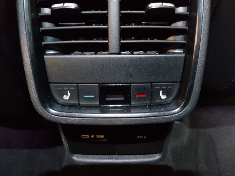 Škoda Octavia Kombi 2.0 TDI automatik RS • ACC • adaptivno ogibanje — 17