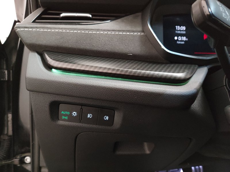 Škoda Octavia Kombi 2.0 TDI automatik RS • ACC • adaptivno ogibanje — 7