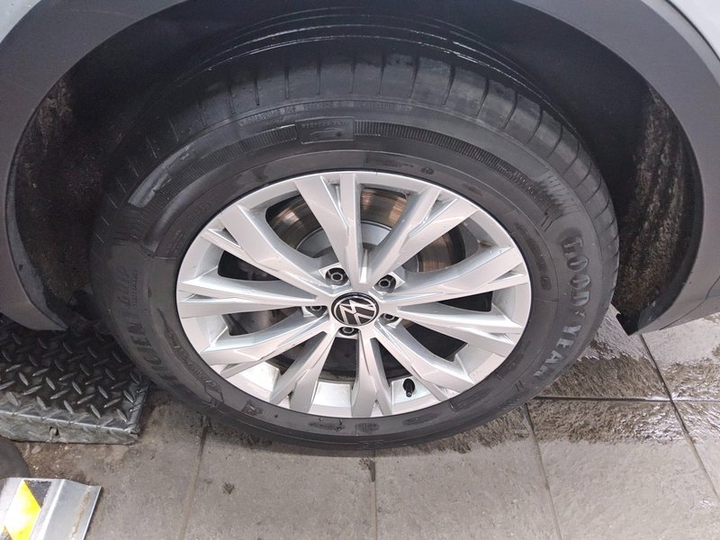 Volkswagen Tiguan 2.0 TDI automatik • ACC • Full LED — 10