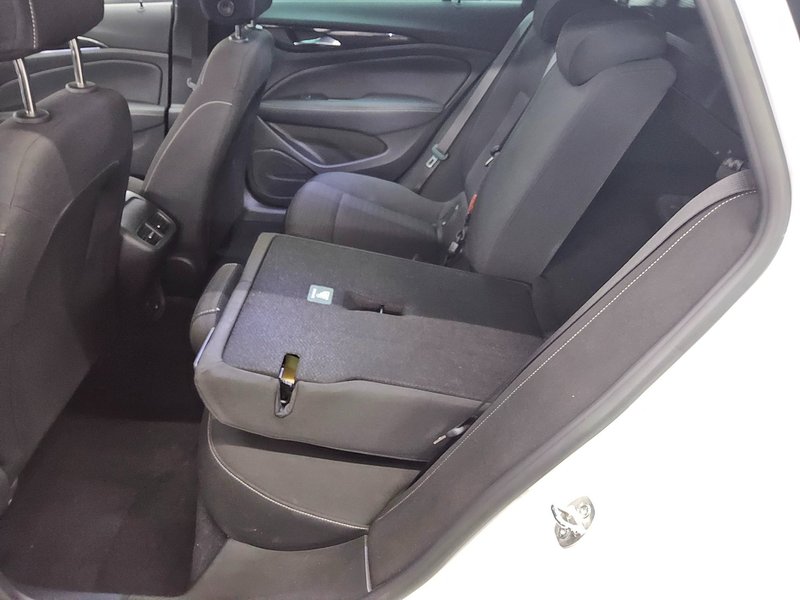 Opel Insignia ST 1.5 D Business Elegance automatik • LED • navigacija — 12