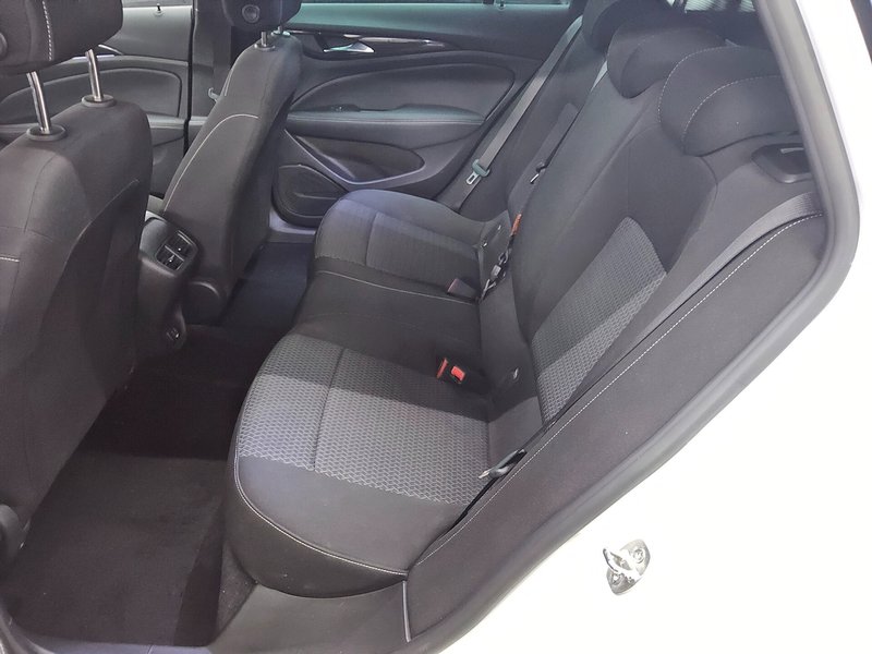 Opel Insignia ST 1.5 D Business Elegance automatik • LED • navigacija — 13