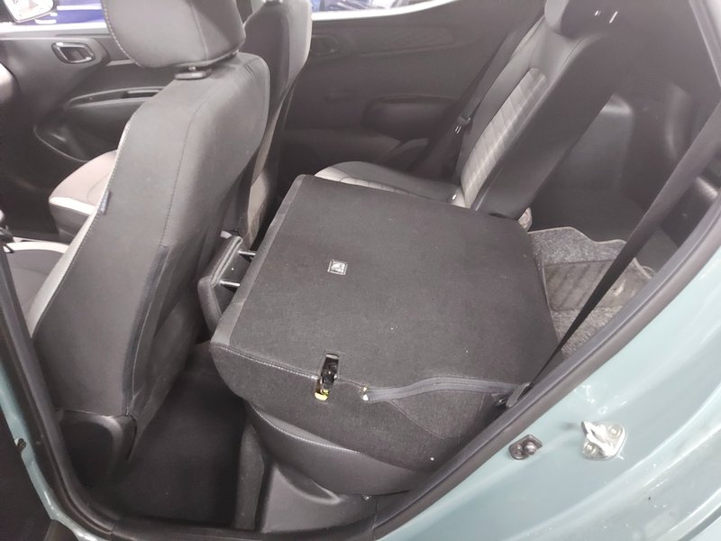 Hyundai i10 1.0 — 13
