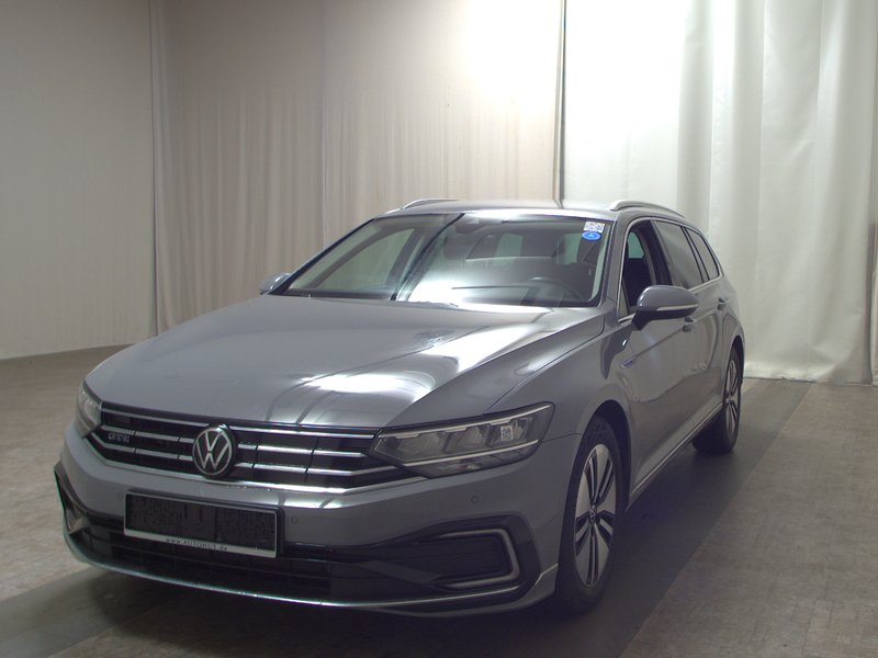 Volkswagen Passat Variant GTE 1.4 TSI automatik • ACC • LED — 2