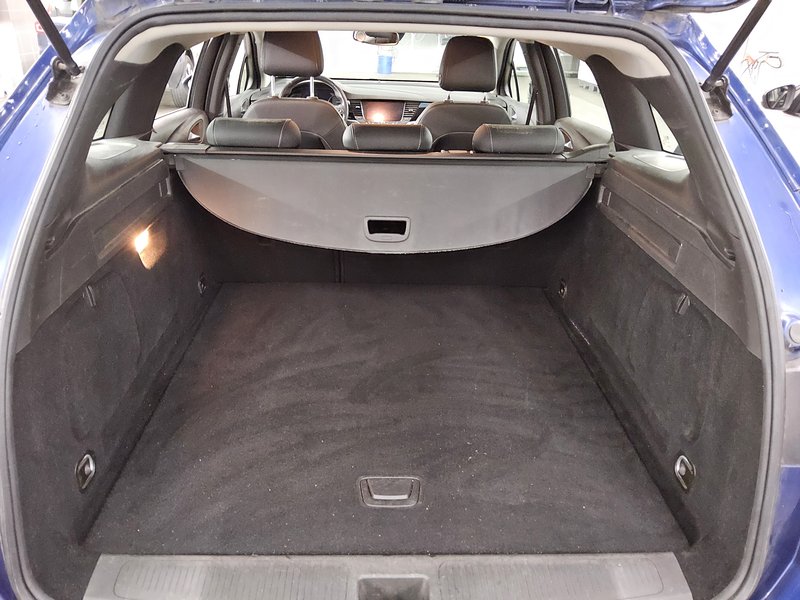 Opel Astra ST 1.2 Turbo Elegance • Full LED — 11