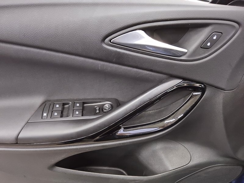 Opel Astra ST 1.2 Turbo Elegance • Full LED — 9