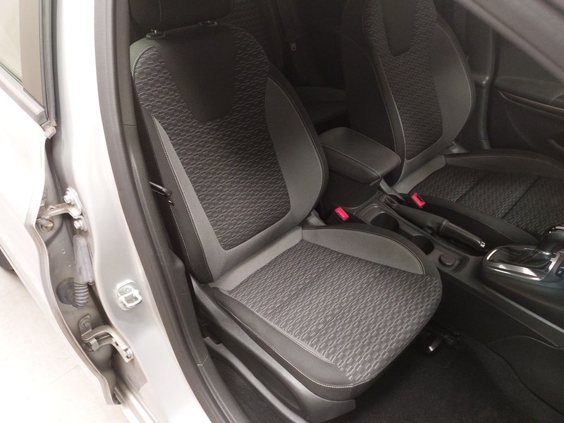 Opel Astra ST 1.5 D Business Edition automatik • Full LED — 10