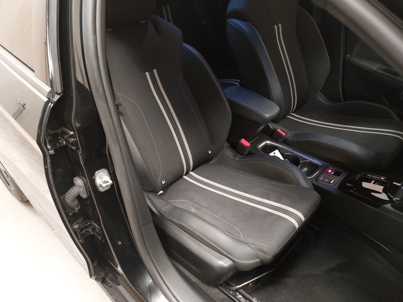 Opel Corsa 1.2 Turbo automatik GS Line • Full LED — 10