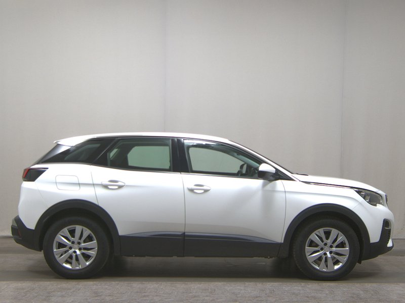 Peugeot 3008 1.5 BlueHDi automatik Active • ACC • kuka