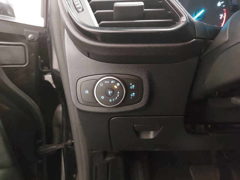 Ford Fiesta 1.0 EcoBoost automatik Cool&Connect • Full LED — 7
