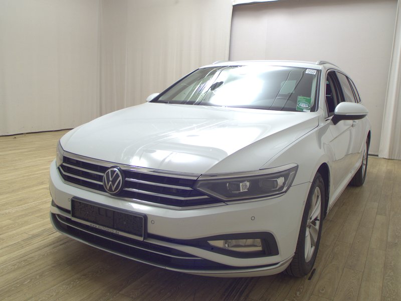 Volkswagen Passat Variant 2.0 TDI 4MOTION automatik Elegance • bežično punjenje — 2