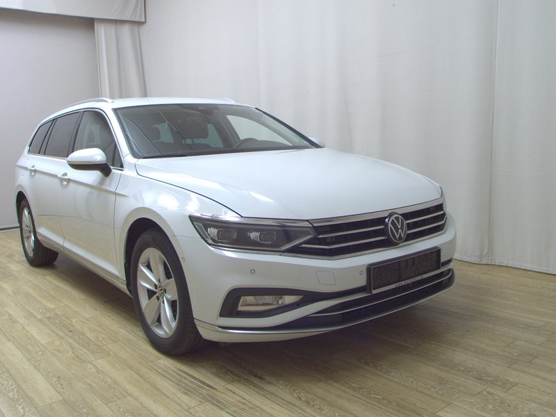Volkswagen Passat Variant 2.0 TDI 4MOTION automatik Elegance • bežično punjenje — 3