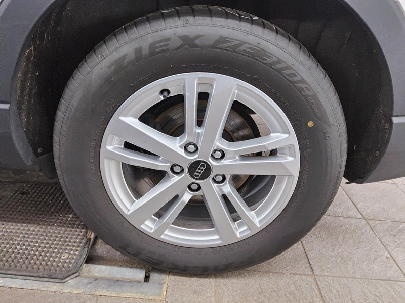 Audi Q3 35 TDI automatik • Full LED • AHK — 11