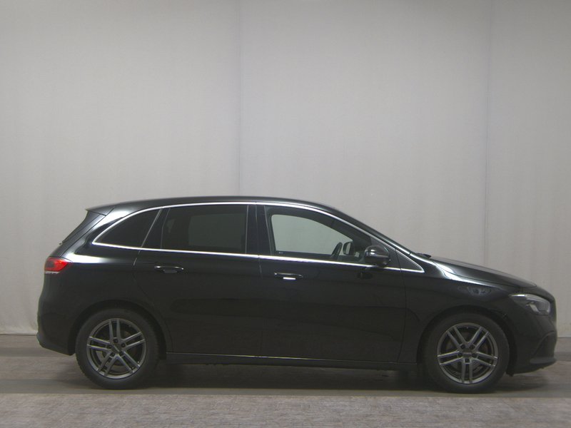 Mercedes-Benz B 200 d automatik Progressive • LED