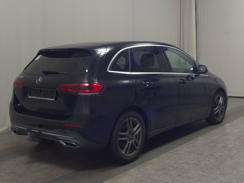 Mercedes-Benz B 200 d automatik Progressive • LED — 4