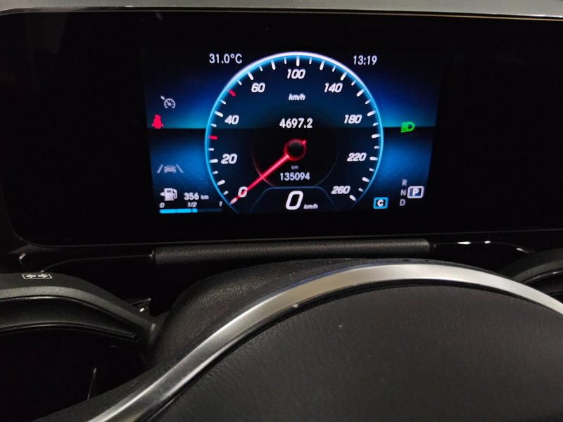 Mercedes-Benz B 200 d automatik Progressive • LED — 8