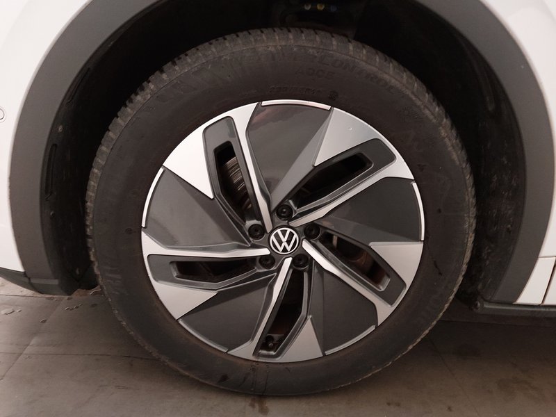 Volkswagen ID.4 Pro • ACC • LED — 8