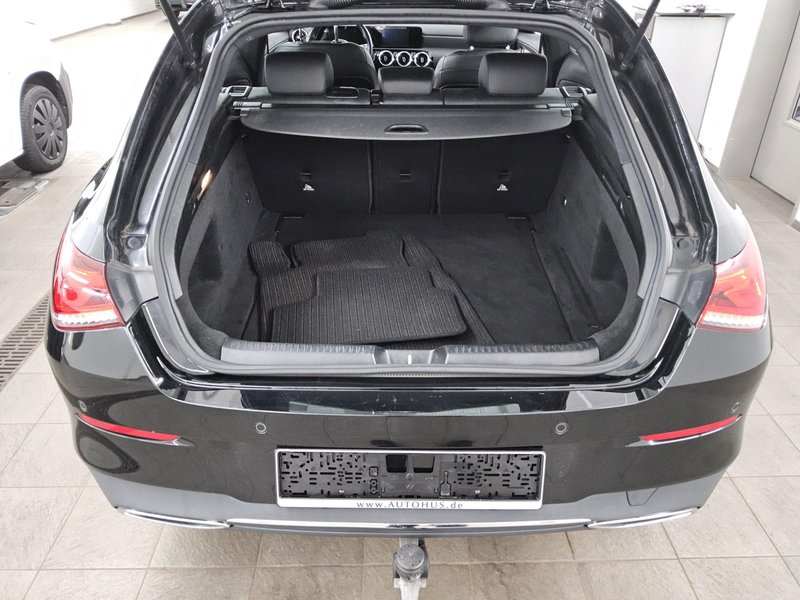 Mercedes-Benz CLA 220 d Shooting Brake automatik Progressive • AHK • LED — 12