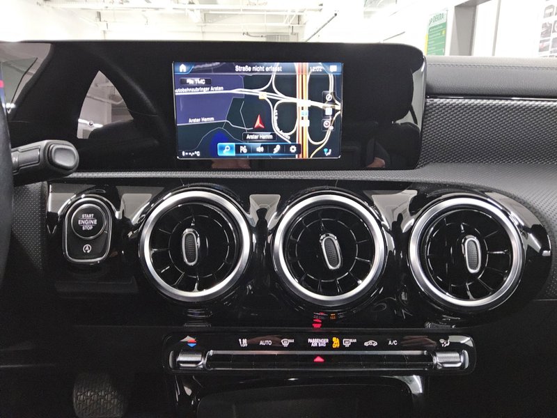 Mercedes-Benz CLA 220 d Shooting Brake automatik Progressive • AHK • LED — 7