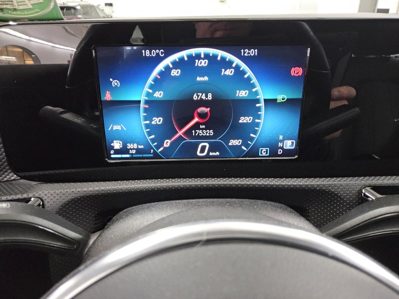 Mercedes-Benz CLA 220 d Shooting Brake automatik Progressive • AHK • LED — 8
