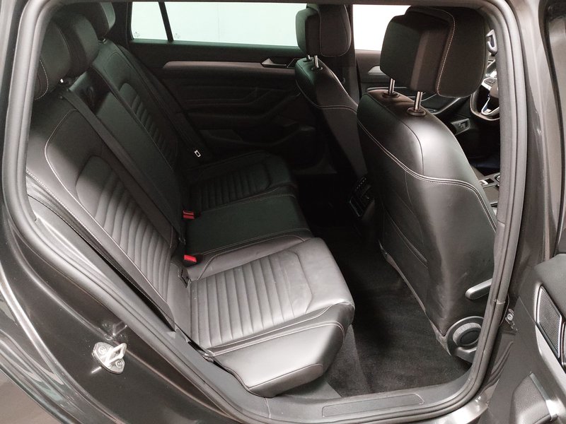 Volkswagen Passat GTE 1.4 TSI automatik • panorama • ACC — 12