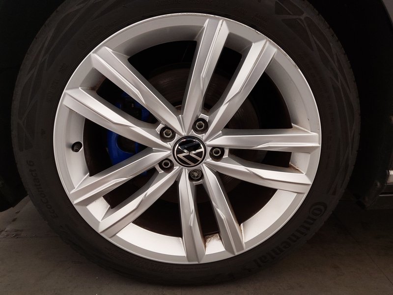 Volkswagen Passat GTE 1.4 TSI automatik • panorama • ACC — 8