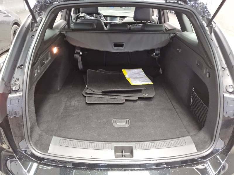 Opel Insignia Sports Tourer 2.0 CDTI automatik Business Edition • AHK • Full LED — 11